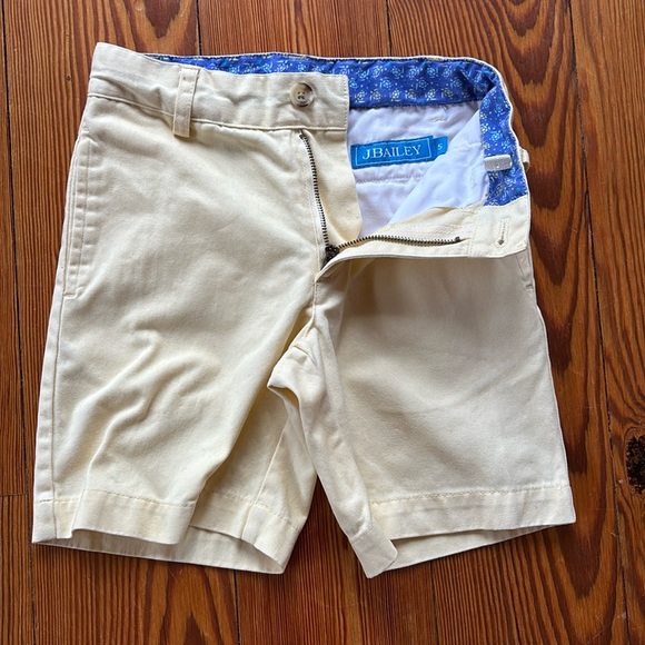J. Bailey Boys Yellow Shorts Zipper And Button Side Slit Pockets Size 5 - Picture 1 of 8